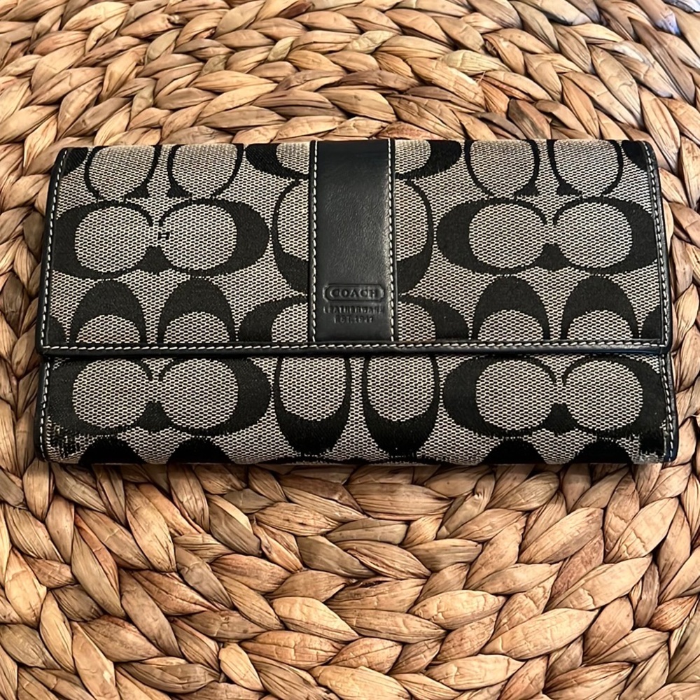 Vintage Coach Black Grey Logo Canvas 8” Tri-fold Wallet Snap Closure w Checkbook